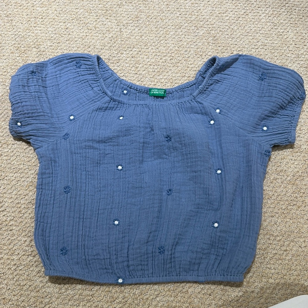 Cute blue top square neck puffy sleeves